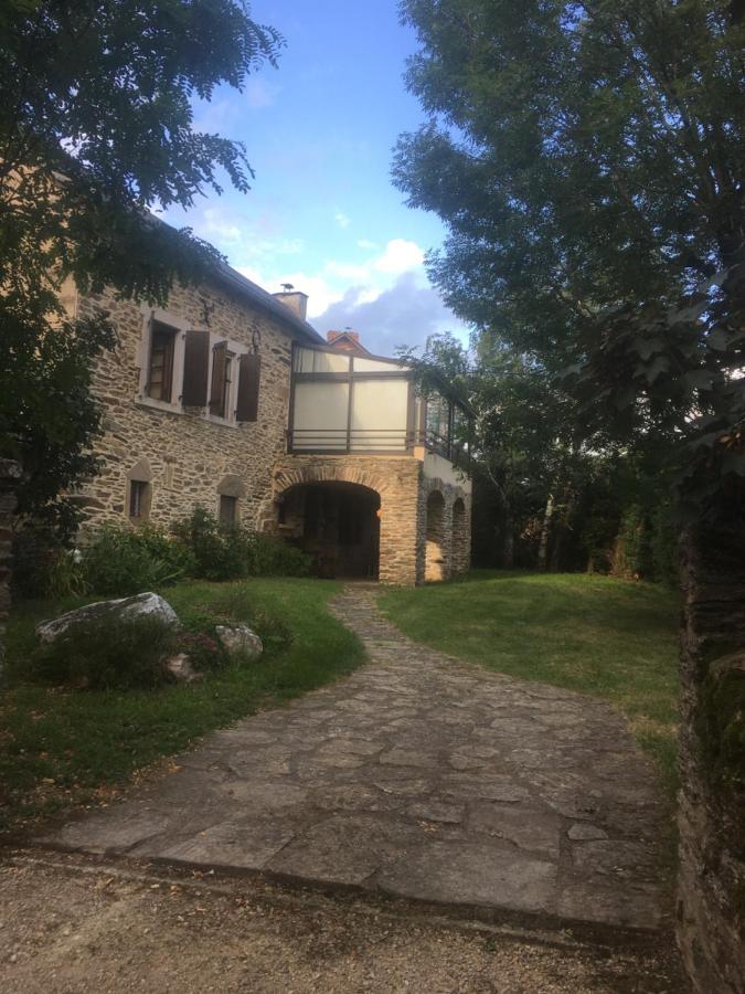 Gite A La Campagne Quins Экстерьер фото