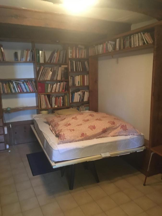 Gite A La Campagne Quins Экстерьер фото
